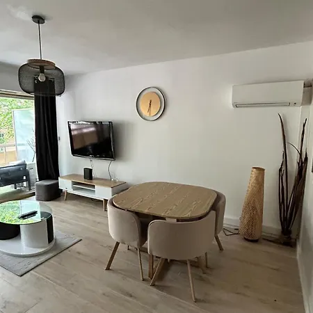アパート Juan-les-pins 2 Pieces Avec Parking & Proches Des Plages アンティーブ